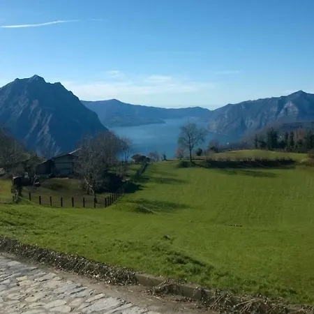 Lägenhet Iseo Bossico